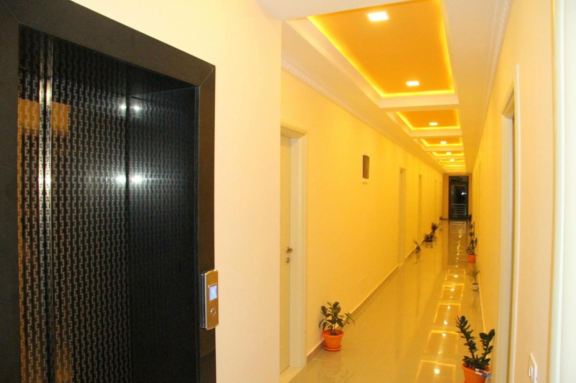 Hotel Kthella Resort Rreshen Exterior photo